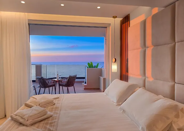 Theo Beach Hotel Apartments
