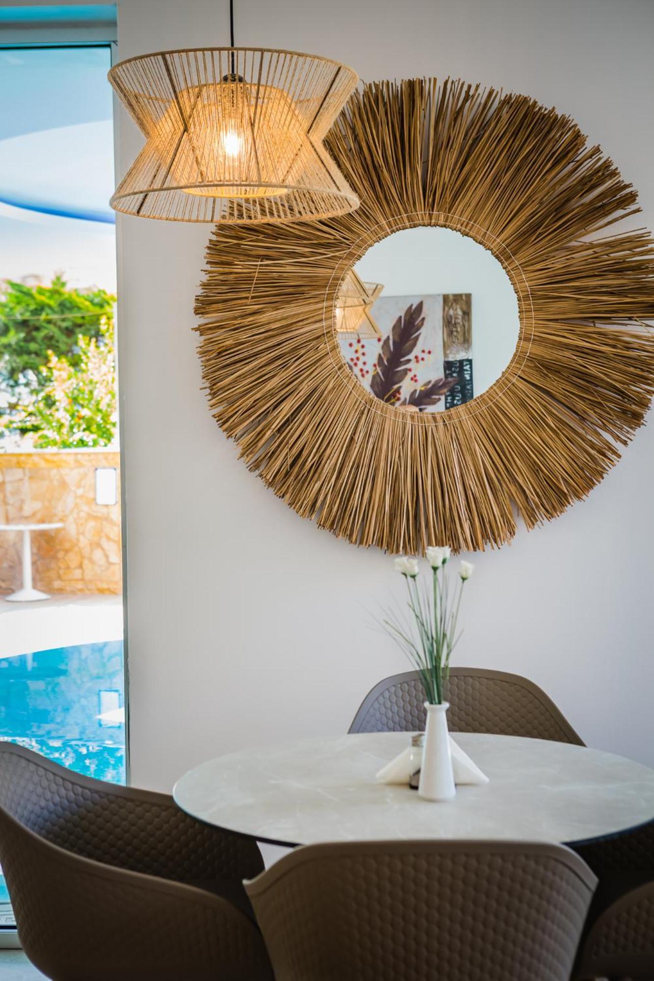 Aparthotel Theo 3*